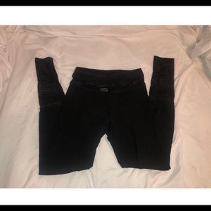 Pink mesh leggings 🖤